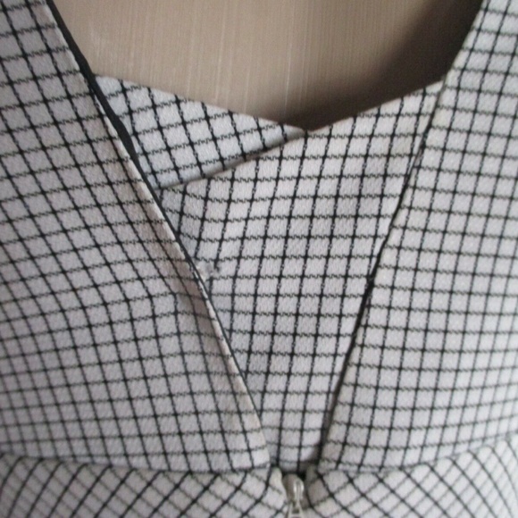 GUCCI GINGHAM DRESS - Picture 8 of 14